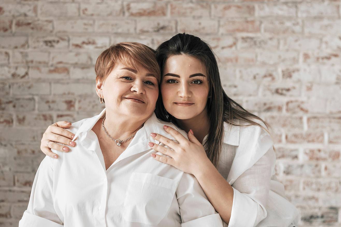 mom and daughter oral health